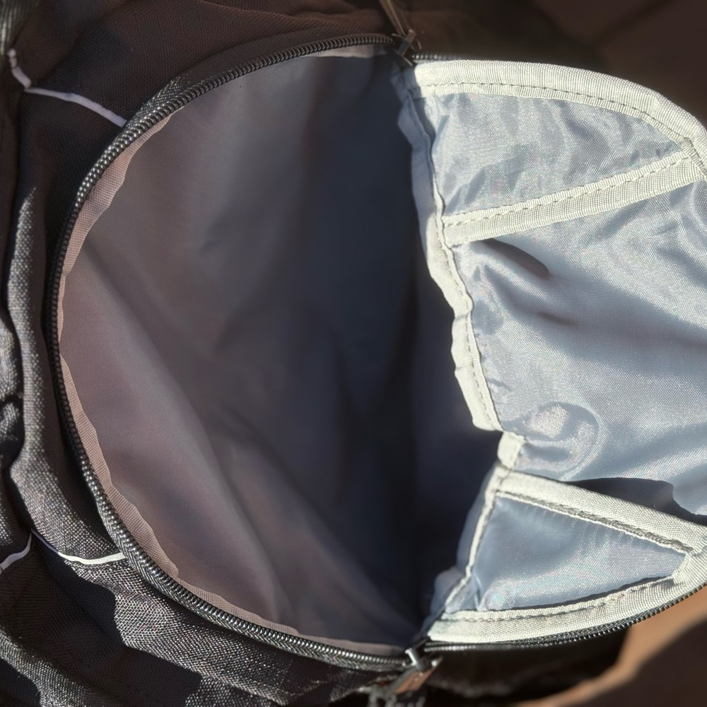 Amazon Basics Laptop Backpack - Picture 6 of 12
